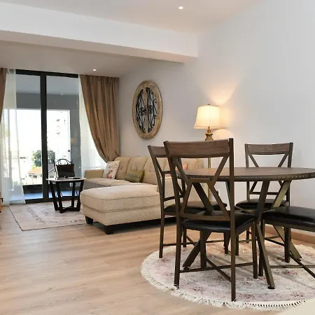 Lägenhetshotell Baz Tower Nicosia
