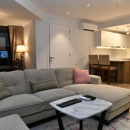 Baz Tower 4*