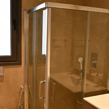 Baz Tower Ξενοδοχείο με διαμερίσματα Λευκωσία