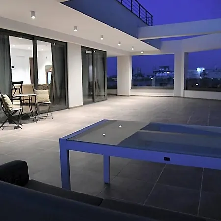Baz Tower 4* Λευκωσία