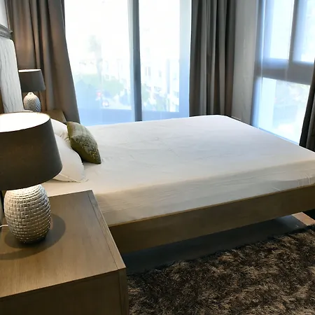 Aparthotel Baz Tower