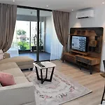 Aparthotel Baz Tower