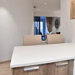 Baz Tower Aparthotel 4*