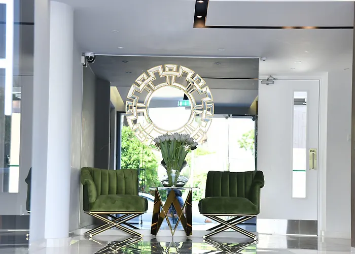 Baz Tower شقة فندقية 4*